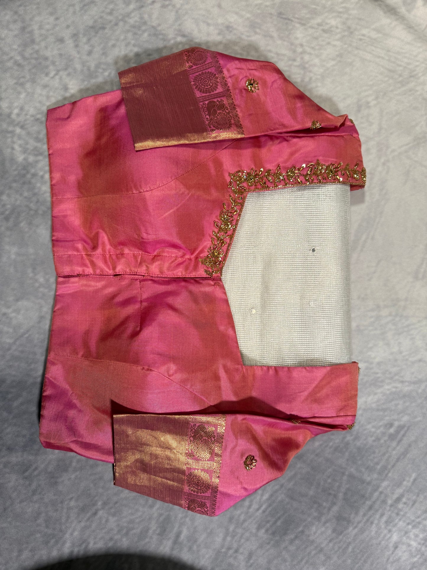 Luxury Pink Kanchipuram Silk Saree with Gold Zari Borders and Embroidered Stitched Blouse