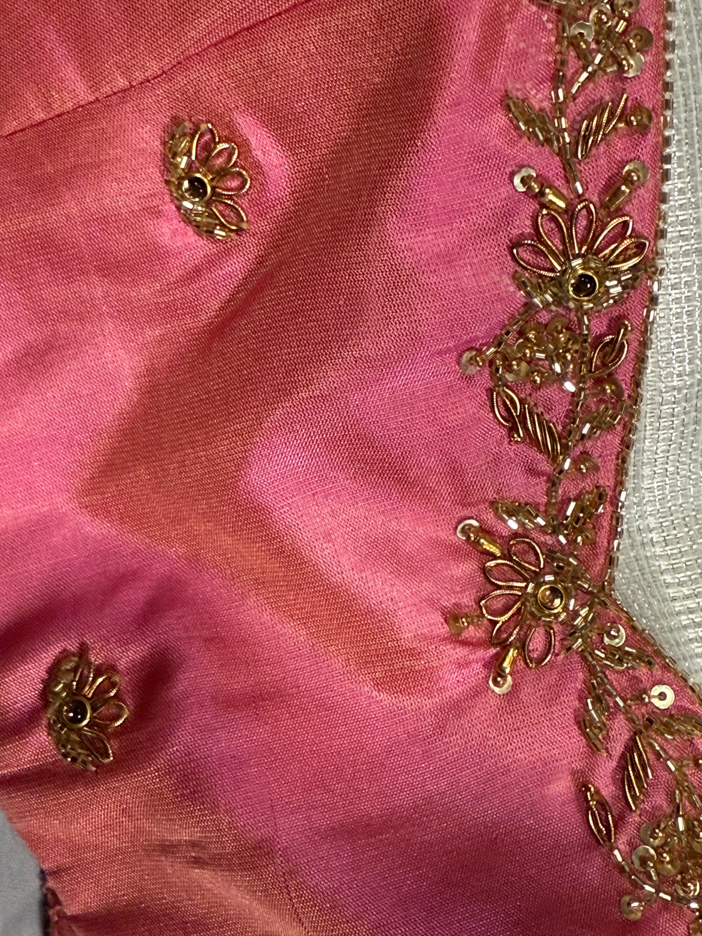 Luxury Pink Kanchipuram Silk Saree with Gold Zari Borders and Embroidered Stitched Blouse
